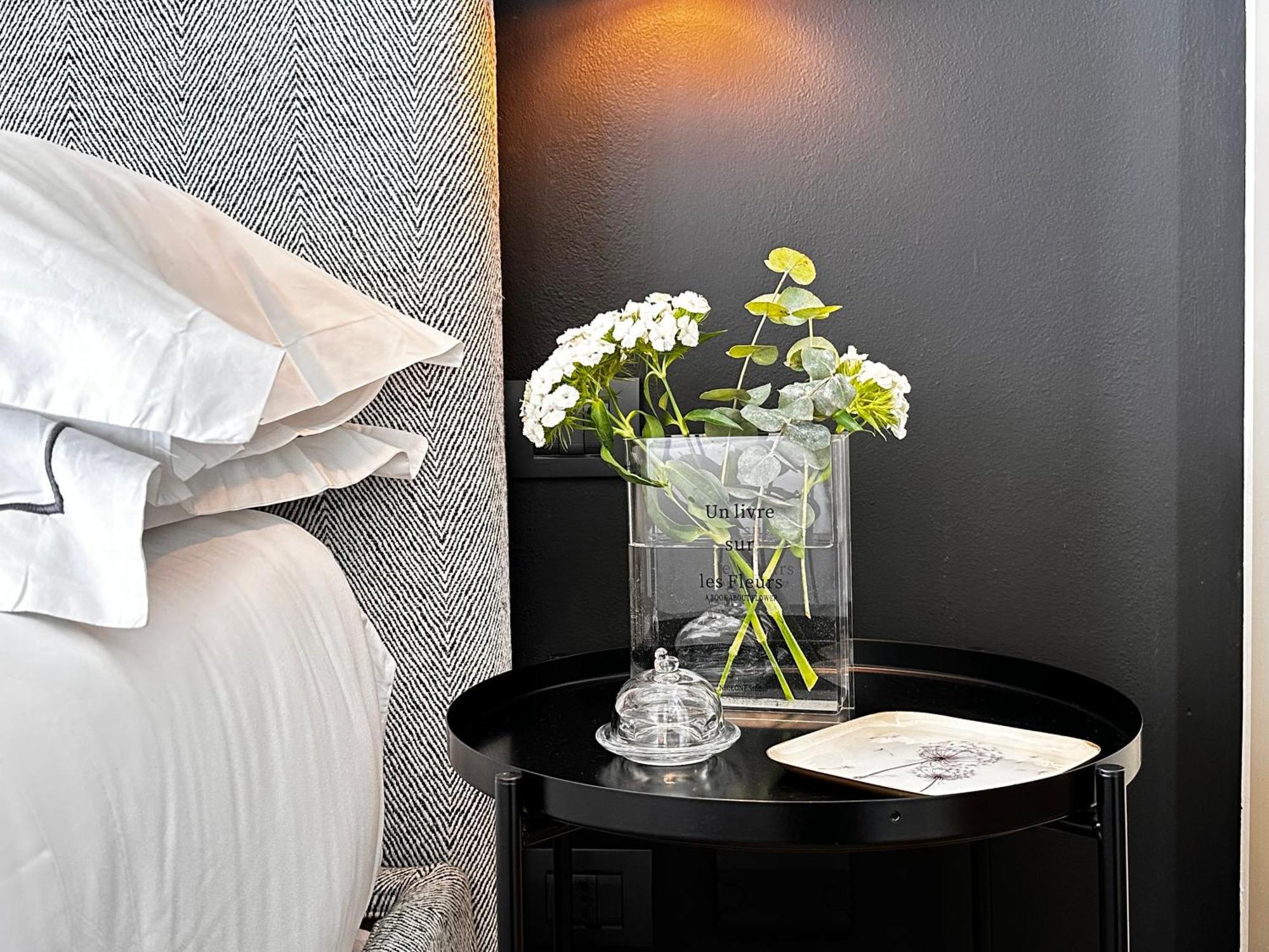 Lily Pads -Elegant Apartment- In The City Center 米兰 外观 照片