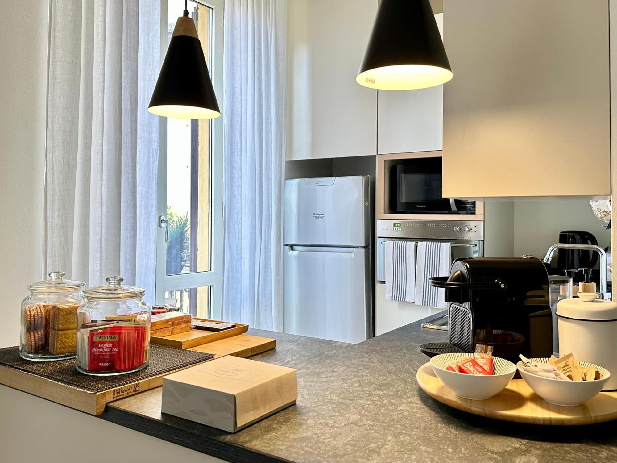 Lily Pads -Elegant Apartment- In The City Center 米兰 外观 照片